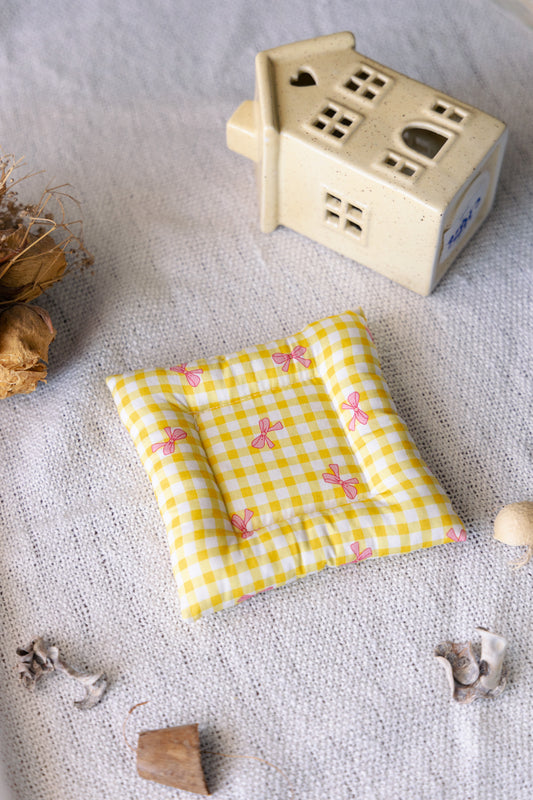 Yellow Bow Coaster
