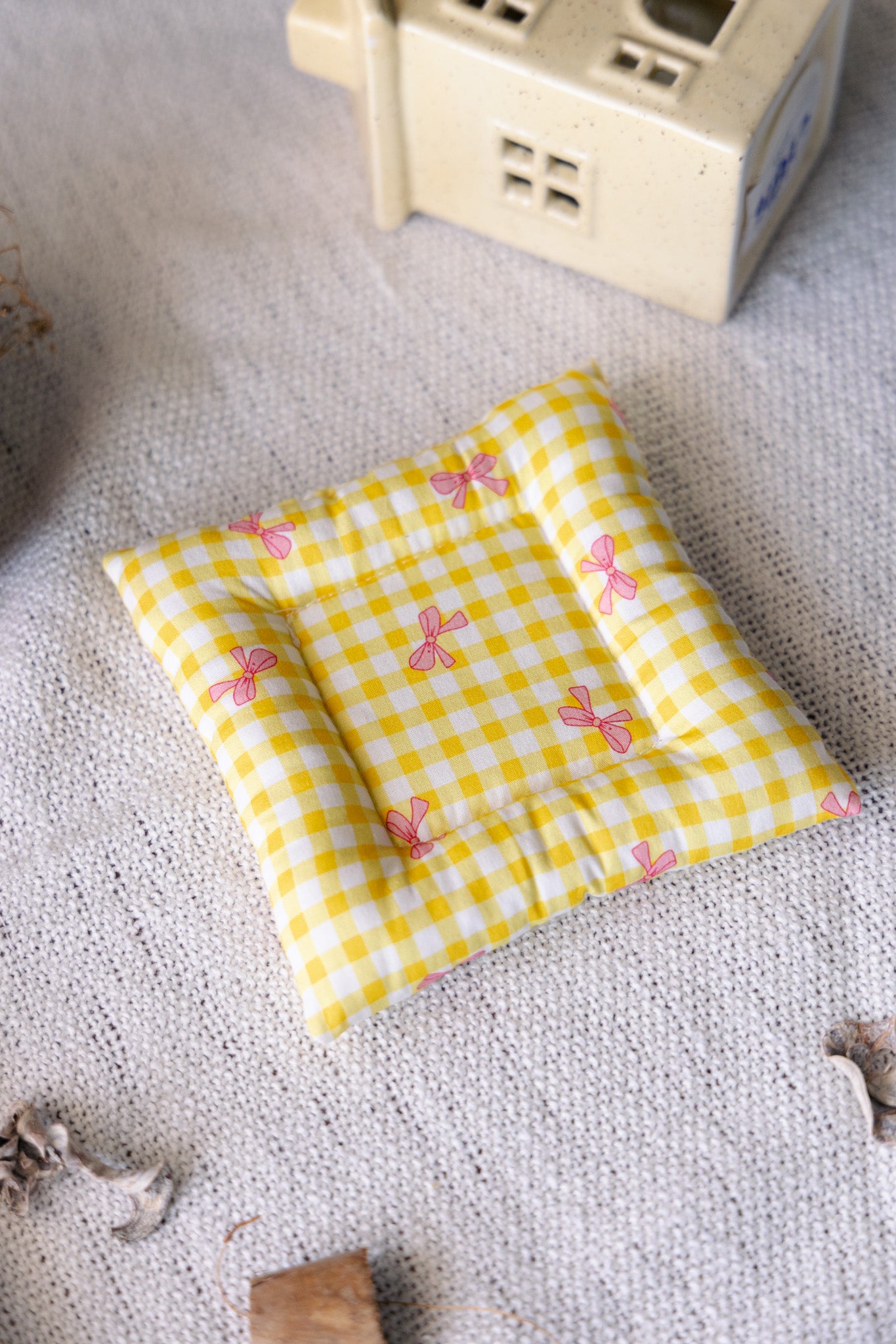 Yellow Bow Coaster